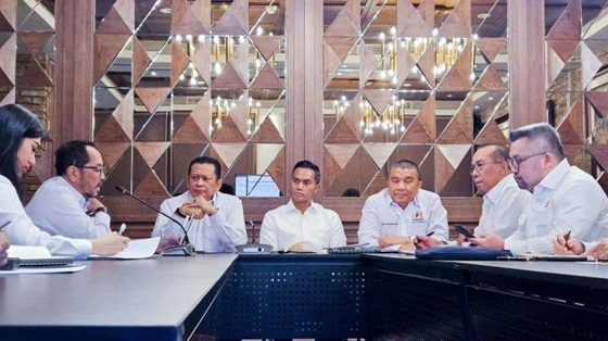 Rapat Polkam KADIN, Bamsoet Ingatkan Pentingnya Eliminasi Hambatan Investasi di Indonesia